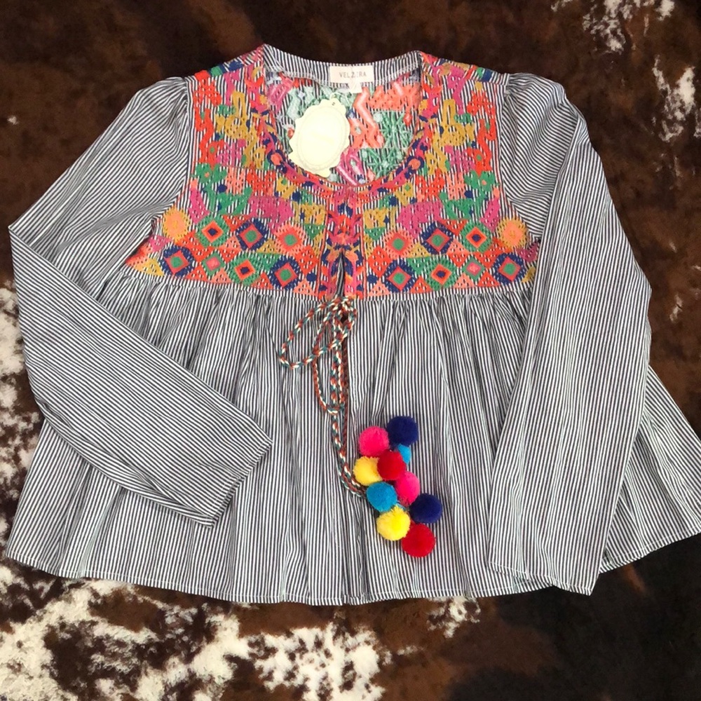 Gorgeous Ladies Velzera striped top with multi-colored embroidery!NWT!Size Small